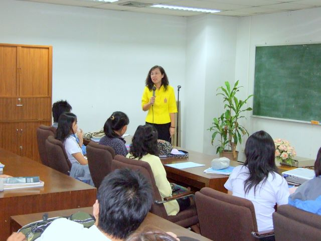 นักศึกษาคณะสัตวแพทยศาสตร์ ชั้นปีที่ 2เข้ารับฟังการบรรยาย “การใช้ห้องสมุดคณะแพทยศาสตร์”