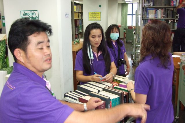 ห้องสมุดคณะแพทยศาสตร์ จัดกิจกรรม “re-Shelving Day”