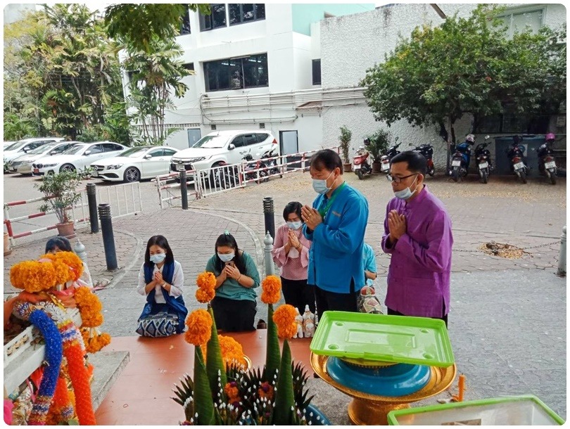    ทำบุญขึ้นปีใหม่ห้องสมุดคณะแพทยศาสตร์ มช.