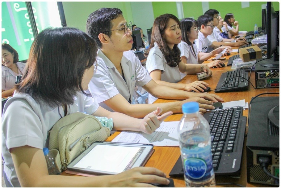 Introducing Medical Library & Online Databases for Fellowship and Intern.