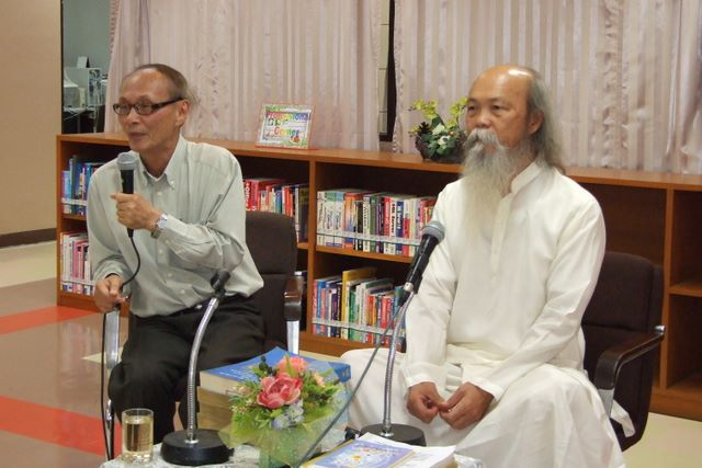 Professor Dr.Chalieo Piyachon and Buddha Charanthe masterhermit had given a special lecture entitled “Living with awareness”.
