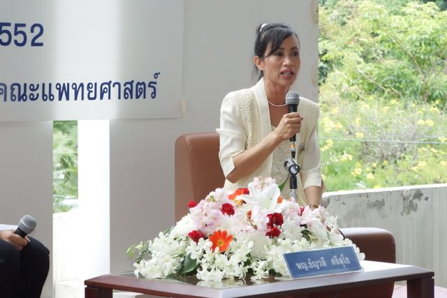 Dr.Chanwalee Srisukho, alumni of Chiangmai Medical Schooltold her experience as a book writer.