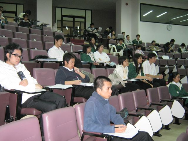 Updating Library Services and Medical Databases in Yr2009for 3rd year medical students.