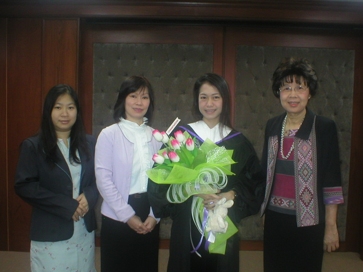 Congratulations to the Master degree graduate,Muntanee Khumpho librarian of Medical Library, CMU.