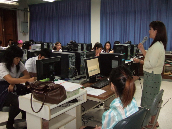 Lecture on Medical Library Acquisition Topic , Faculty of Humanity, CMU.