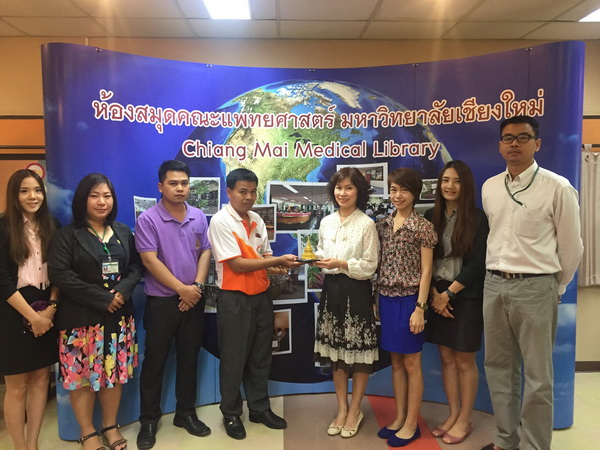 Staffs from Lamphun Hospital Library study visit: how to be a digital library of Medical Library, CMU.