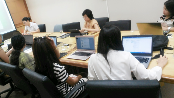 Databases or Programs Training by Medical Library.