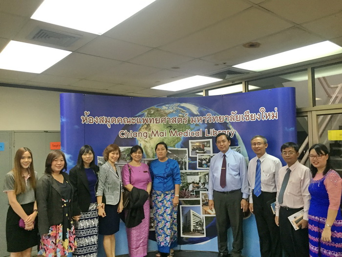 Administrators of University of Medicine (Mandalay), Myanmar visit Medical Library, CMU.