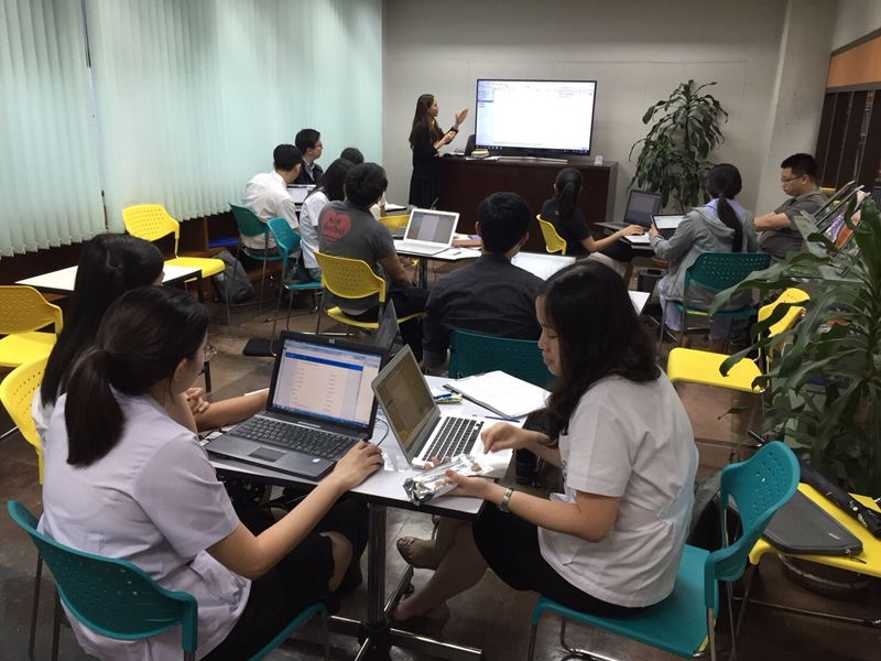 Library Class @Night