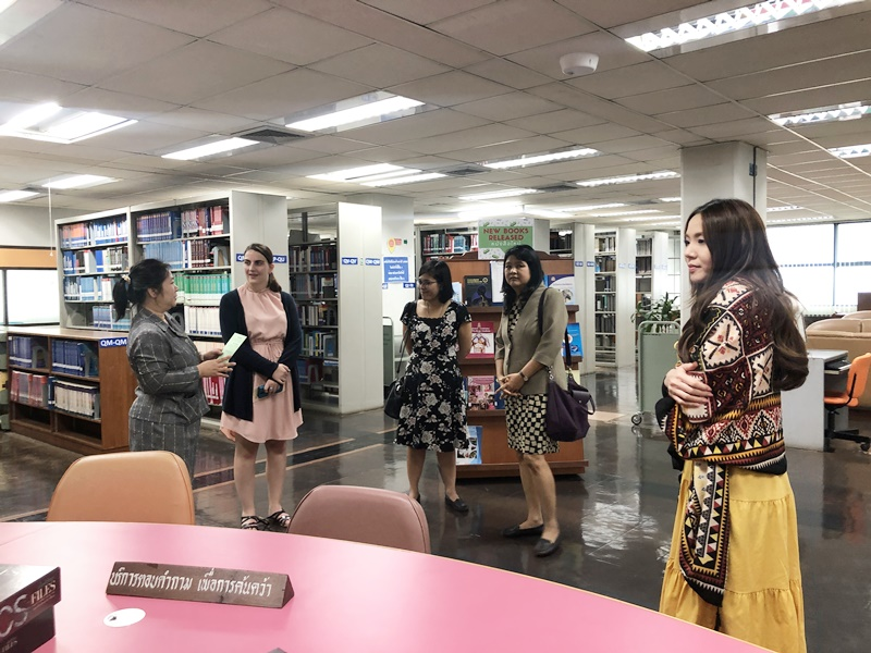 Dr.Liza, Goethe University Frankfurt, Germany visits Medical Library, CMU.