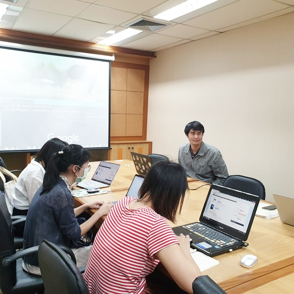 Training EndNote Program for Foreign Nursing Students.