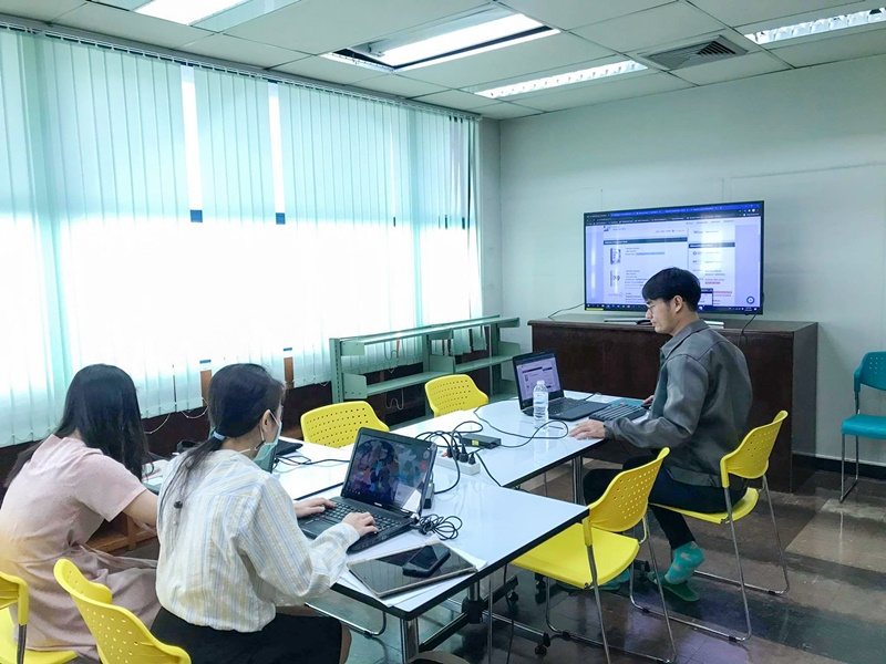 กิจกรรมเสริมหลักสูตร เพื่อช่วยเสริมสร้างประสบการณ์ สร้างความรู้ความเข้าใจให้กับนักศึกษาในด้านวิธีการวิจัย หัวข้อ วิธีการค้นหาวารสารทางการแพทย์ การใช้โปรแกรม Endnote และ Turnitin