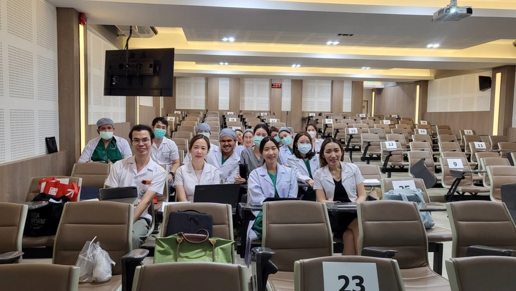 ห้องสมุดได้รับเชิญให้บรรยายเรื่องการสืบค้นฐานข้อมูลทางการแพทย์ แก่ ภาควิชาวิสัญญีวิทยา