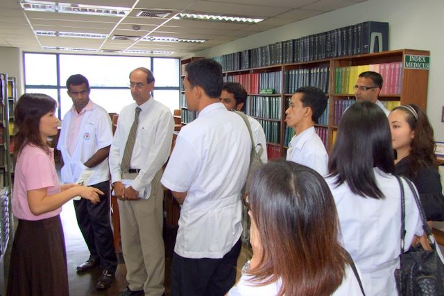 A group of 34 Dermatologists from the Institute of Dermatology,Thailand visits our Medical Library and Studies in the library’s resources and services. “