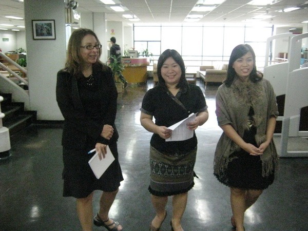 Library Tour and Literature Access Tools forProf. Dr. Elizabeth Matovinovic, Research Consultant.